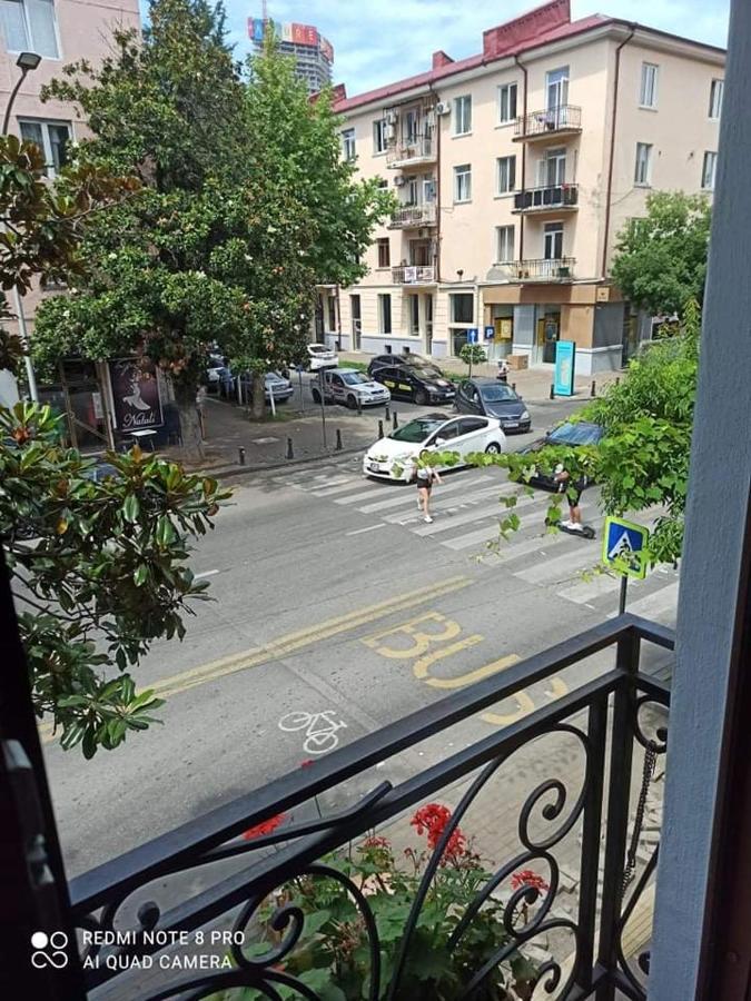 Appartement House N39 à Batoumi Extérieur photo